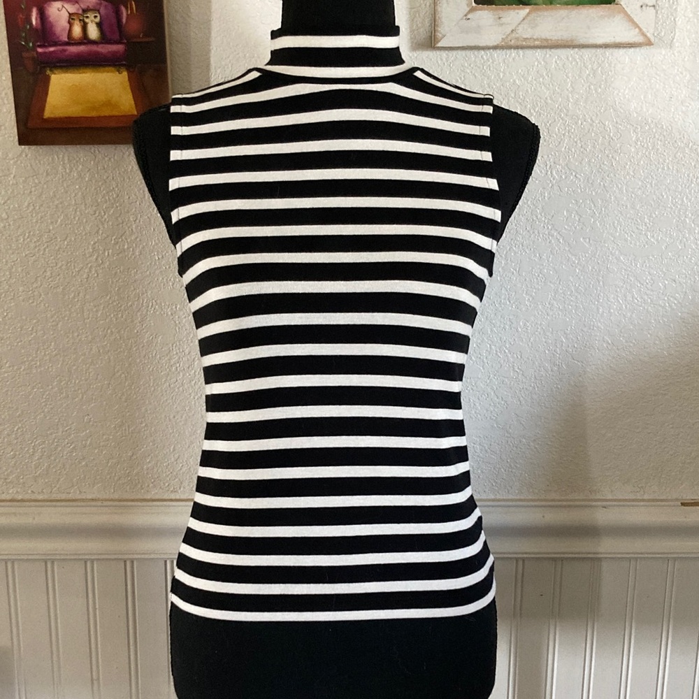 GAP Black & White Striped Mock Neck Modern Tank Top XS